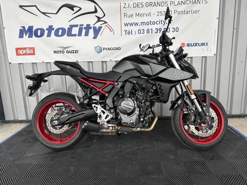 SUZUKI GSX-8S