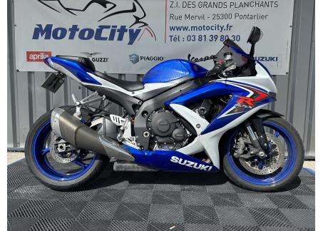 SUZUKI GSX-R 750
