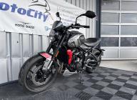 TRIUMPH TRIDENT 660
